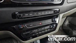 Kia Carnival, 2017 — миниатюра 19
