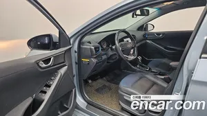 Hyundai Ioniq, 2017 — миниатюра 13