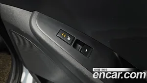 Hyundai Ioniq, 2017 — миниатюра 25