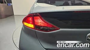 Hyundai Ioniq, 2017 — миниатюра 9