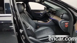Mercedes-Benz E-Class, 2021 — миниатюра 16