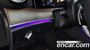 Mercedes-Benz E-Class, 2021 — миниатюра 30