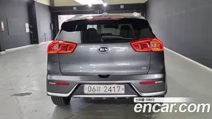 Kia Niro, 2017 — миниатюра 4