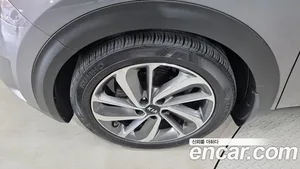 Kia Niro, 2017 — миниатюра 5