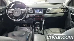 Kia Niro, 2017 — миниатюра 7