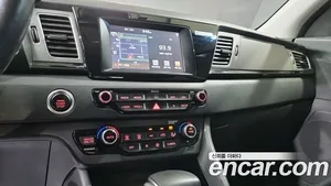 Kia Niro, 2017 — миниатюра 13
