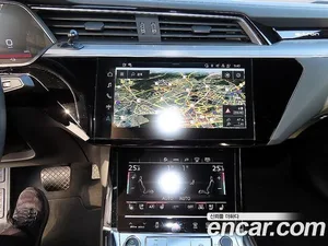 Audi e-tron, 2021 — миниатюра 13