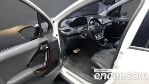 Peugeot 2008, 2018 — миниатюра 10