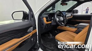 Ford Expedition, 2023 — миниатюра 13