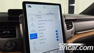 Ford Expedition, 2023 — миниатюра 28