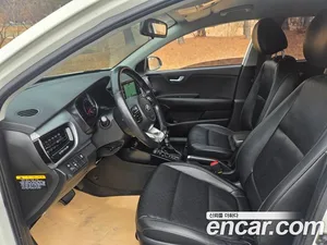 Kia Stonic, 2019 — миниатюра 10