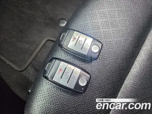 Kia Stonic, 2019 — миниатюра 11