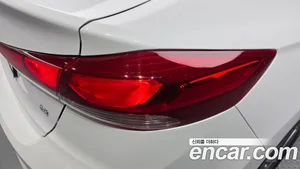 Hyundai Avante, 2017 — миниатюра 8