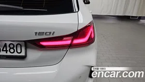 BMW 1-Series, 2022 — миниатюра 9
