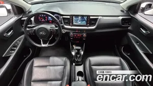 Kia Stonic, 2017 — миниатюра 7