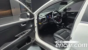 Kia Stonic, 2017 — миниатюра 10