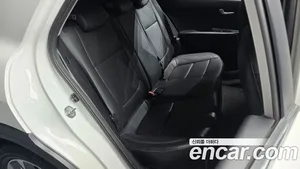 Kia Stonic, 2017 — миниатюра 11