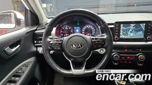 Kia Stonic, 2017 — миниатюра 13