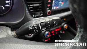 Kia Stonic, 2017 — миниатюра 17
