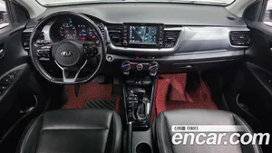 Kia Stonic, 2018 — миниатюра 9