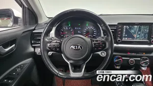 Kia Stonic, 2018 — миниатюра 18