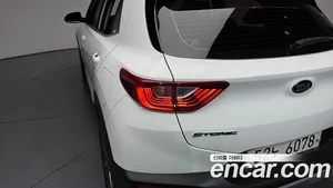 Kia Stonic, 2018 — миниатюра 8