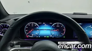 Mercedes-Benz E-Class, 2022 — миниатюра 8