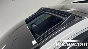 Mercedes-Benz E-Class, 2022 — миниатюра 12