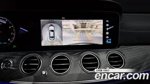 Mercedes-Benz E-Class, 2021 — миниатюра 20