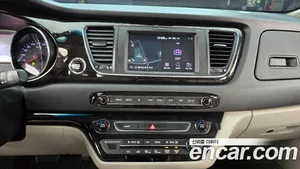 Kia Carnival, 2018 — миниатюра 14