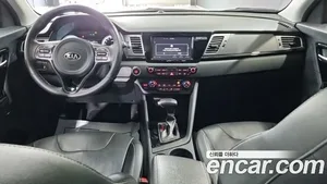 Kia Niro, 2017 — миниатюра 7