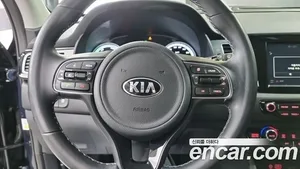 Kia Niro, 2017 — миниатюра 12