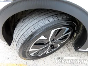 Kia EV6, 2022 — миниатюра 20