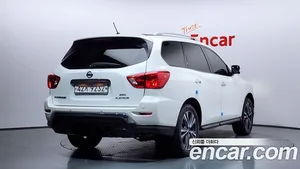 Nissan Pathfinder, 2017 — миниатюра 2
