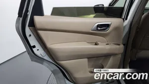 Nissan Pathfinder, 2017 — миниатюра 15