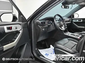 Ford Explorer, 2022 — миниатюра 11
