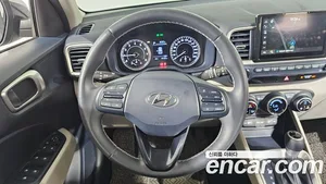 Hyundai Venue, 2022 — миниатюра 13