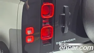 Land Rover Defender, 2022 — миниатюра 9