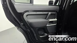 Land Rover Defender, 2022 — миниатюра 15