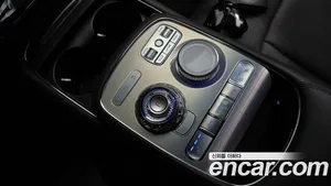 Genesis G90, 2023 — миниатюра 11