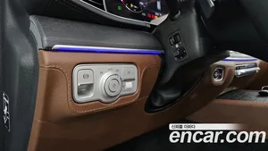 Mercedes-Benz GLE-Class, 2023 — миниатюра 24