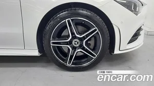 Mercedes-Benz CLA-Class, 2023 — миниатюра 5