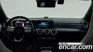 Mercedes-Benz CLA-Class, 2023 — миниатюра 7