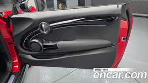 Mini Cooper Convertible, 2024 — миниатюра 13