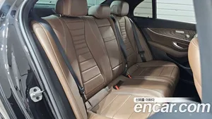 Mercedes-Benz E-Class, 2023 — миниатюра 12