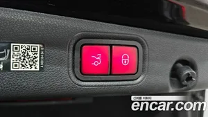 Mercedes-Benz E-Class, 2023 — миниатюра 19