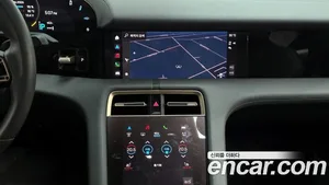Porsche Taycan, 2021 — миниатюра 14