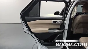 Ford Explorer, 2021 — миниатюра 15