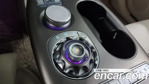 Genesis GV60, 2022 — миниатюра 12