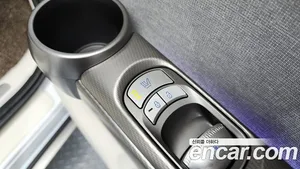 Genesis GV60, 2022 — миниатюра 34